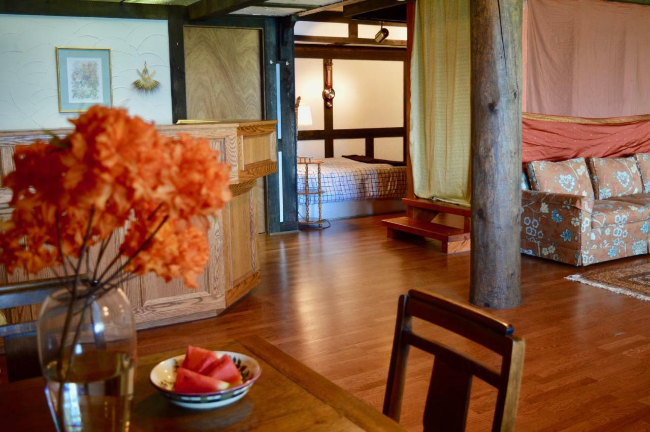 Oceanfront Suite Gibsons Esterno foto