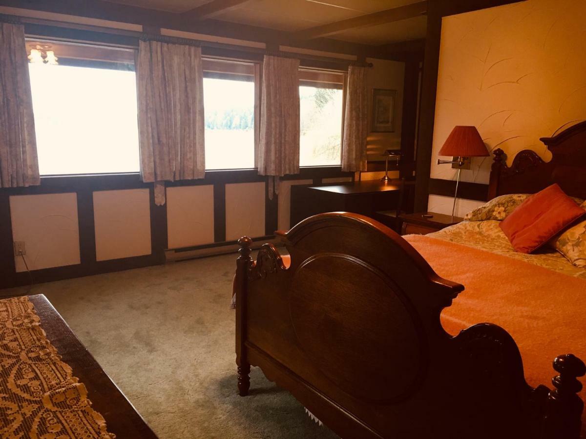 Oceanfront Suite Gibsons Esterno foto